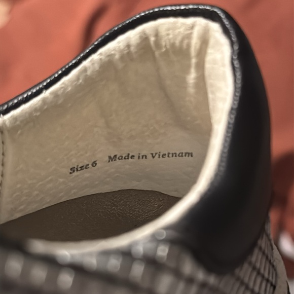 Dolce vita sneakers size 6 in excellent used condition only worn - Picture 4 of 4